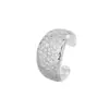 Selección Artística de Brazaletes para Oreja Geométricos Únicos en Forma de C Multicapa Tachonados con Diamantes, Versión Ancha Súper Brillante Llena de Diamantes, Clips para Oreja sin Perforación con un Toque de Alta Gama de Moda