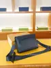 Bolsa Transversal Quadrada Pequena Masculina da Marca L com Caixa de Presente, Simples e Estilosa para o Dia a Dia, Exclusivamente para Comércio Transfronteiriço
