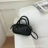 Bolsa Única com Textura para Mulheres, Novo Modelo 2026, Pequena Bolsa Quadrada com Padrão Trançado, Bolsa de Ombro e Transversal Estilo Vintage