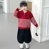 Suéter para Niños Otoño e Invierno 2026 Estilo Nuevo Kid Fresco Media Cremallera Capa Base Rojo Bebé Suéter de Punto