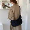 Bolsa de Camurça Vintage de Ombro Único Formato Dumpling para Mulheres, Nova Bolsa Tote Grande Capacidade Vintage Outono/Inverno 2026, Bolsa Transversal para o Dia a Dia