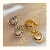 Brincos Compactos Sólidos em Forma de C de Feijão Banhados a Cobre com Ouro Real 14K Agulha de Prata S925 Design Nicho Brincos Avançados Joias