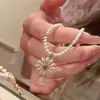 Colar de Franjas com Pérolas Florais de Luxo Leve Estilo Francês para Mulheres, Corrente de Clavícula de Alta Qualidade Elegante e Luxuosa com um Estilo Minimalista Único