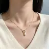 Collar de Perlas Estrelladas de Lujo de Nicho con Colgante Natural de Gota de Agua, Cadena Delicada para Clavícula para Mujer, Adecuado para el Trayecto Diario