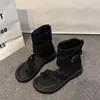 Sandálias romanas super bonitas com sola grossa e cobrindo os dedos dos pés para mulheres, novo estilo de verão 2026, podem ser usadas na rua, emagrecimento, sandálias de cano alto, botas curtas