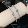 Pulseira Redonda Geométrica de Zircônia Exquisita e Simples Estilo Francês, Sensação de Luxo Leve e de Alto Padrão, Joia de Nicho Moderna e Versátil para Mulheres