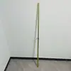 Si el modelo es bajo, puedes cambiar el poste para aumentar la altura.. Los accesorios para modelos de ropa de medio cuerpo incluyen una base de soporte y accesorios de tubería de acero inoxidable.