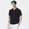 Camisa polo com zíper parcial e gola dobrável para homens, novo estilo verão 2026, top polo de malha de manga curta estilo old money