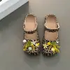 Zapatos planos decorativos florales con cuentas para mujer, estilo exquisito de verano 2026, zapatos antideslizantes para el hogar para niñas, zapatos planos de colorblock