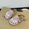 Nuevas sandalias Birkenstock perforadas para mujer, nuevas sandalias de verano para exteriores 2026 con punta cerrada para combinar con faldas, mules zapatos de playa