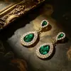 Brincos de Coração de Flor com Diamantes Verdes da Moda e Personalizados para Mulheres, Brincos Frescos, Doces e de Luxo Leve por Atacado