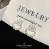 Pendientes de Botón Florales de Perlas con Gradiente Azul Fresco Moda Sencilla Pendientes para el Trabajo Pinzas Invisibles para Orejas Sin Perforaciones