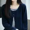 Cárdigan de punto a rayas de cuello redondo, falso dos piezas, para mujer, atuendo de principios de otoño 2026, talla grande, holgado, adelgazante, suéter superior en capas