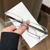 2026 Gafas de Sol Cuadradas Pequeñas de Media Montura de Alta Calidad para Cejas, Uso de Moda para Hombres y Mujeres, Gafas de Sol con Protección Solar, Lentes Transparentes