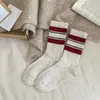 Calcetines de lana estilo coreano con retazos a rayas, calcetines gruesos de cachemira para mujer color gris oscuro para otoño e invierno, hasta la pantorrilla, exclusivamente para tiendas físicas