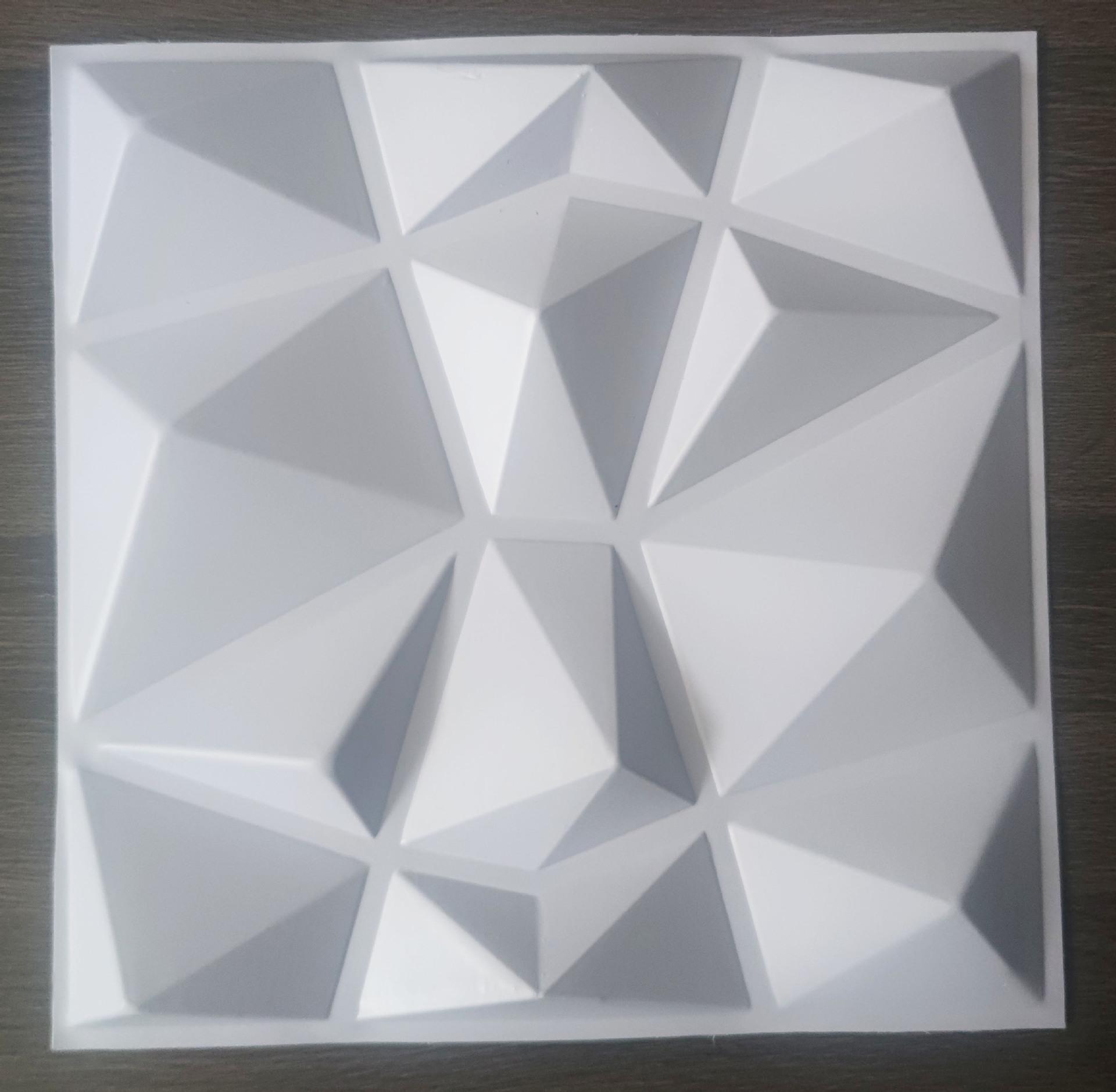 白4