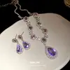 Conjunto de Colar e Brincos Pingente Gota d'Água Cravejado com Diamantes, Corrente de Clavícula Nova Tendência da Moda Europeia e Americana, Joias de Luxo Leve e de Alta Qualidade