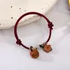 Pulseira de Fio Vermelho Unissex Pulseira Trançada Flor da Sorte Acessório do Ano Zodiacal Madeira de Pessegueiro Autêntica Cesta de Pessegueiro Amuleto da Paz