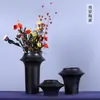 Conjunto de Três Peças de Enfeites de Cerâmica Jingdezhen Novo Estilo Chinês Bancada Artesanato Doméstico Enfeites Criativos Vaso de Cerâmica Preto