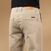 Pantalones casuales para hombre de marca francesa de alta gama, corte slim, corte recto, transpirables, color caqui, pantalones de vestir, nuevo modelo de primavera