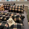 Juego de Ropa de Cama Minimalista a Cuadros de Algodón Puro Juego de Cuatro Piezas Engrosado para Dormir sin Ropa de Cama Sábana Bajera de Algodón Funda Nórdica Juego de Tres Piezas para Dormitorio