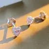 Nuevos Pendientes de Plata con Circonita Super Flash para Mujer Pendientes de Corazón de Plata de Ley S925 Estilo Dulce y Suave Versátiles para el Día a Día Venta al por Mayor
