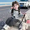 Conjunto de Ropa de Otoño para Niñas 2026 Ropa Nueva para Niños Moda Elegante Ropa Deportiva Rayada para Niñas Pequeñas Conjunto de Dos Piezas