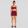 Conjunto de roupa fitness transfronteiriço, com um design traseiro estiloso, um top esportivo de gola halter e calças de yoga de secagem rápida, adequado para corrida ao ar livre, ciclismo e Pilates.