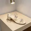 Sandalias de Tacón Grueso con Mariposa de Pedrería Impresionantes Sandalias de Tacón Alto Sandalias Elegantes Francesas de Tacón Bajo con Falda Novedades Verano 2026
