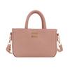 Bolsa Casual Feminina Primavera e Verão 2025 Novo Modelo de Verão Ombro Único Transversal Pequena Quadrada Simples de Ombro
