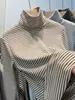 Camiseta de manga larga cálida para otoño e invierno, elegante y única, con cuello alto apilado, de terciopelo a rayas de doble cara, top moderno y versátil