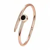 Venta Directa de Fabricante de Acero Inoxidable Pulsera de Uña de Tarjeta de Acero de Titanio Venta al por Mayor y al por Menor Nueva Pulsera Pulsera de Acero de Titanio de Moda