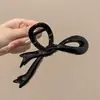 Elegante pinza de garra floral para peinado semi-recogido, nuevo modelo 2026 para mujer, pinza de tiburón de tamaño mediano para la parte trasera de la cabeza, accesorio para el cabello