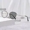 Varios Tipos de Gafas para Miopía que Cambian de Color para Hombres y Mujeres, Venta al por Mayor Transfronteriza, Gafas Fotosensibles con Filtro de Luz Azul, Gafas para Miopía Ultraligeras con Montura Grande para Mujer