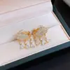 Pendientes de Borla Colgantes de Hoja con Zirconia Bañados en Oro Real de 18K, Clips para Orejas de Lujo Ligero de Alta Gama, Pendientes Exquisitos de Nicho para Mujer