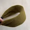 Faixa de Cabeça de Camurça de Aba Larga Diária Outono e Inverno para Mulheres 2025 Novo Acessório de Cabelo Presilha de Cabelo de Nicho Faixa de Cabeça com Coroa Alta