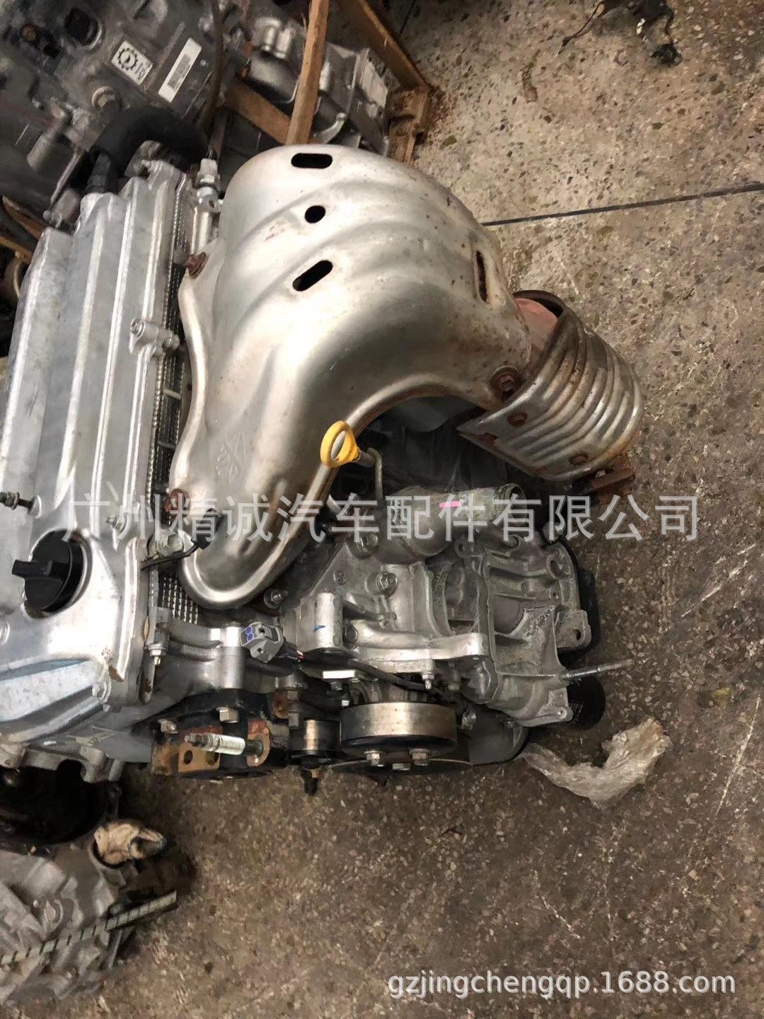 丰田RAV4 2.4发动机3