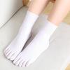Verão Novo Estilo Veludo Meias de Cinco Dedos para Homens e Mulheres, Absorventes de Suor e Respiráveis Meias de Cano Médio com Dedos Separados Cor Pura Estilo Japonês Meias de Dedos