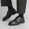 Sapatos de couro masculinos com cadarço para negócios transfronteiriços, novos sapatos casuais masculinos estilo britânico para quatro estações, sapatos masculinos texturizados de grande tamanho para comércio exterior