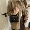 Bolso bandolera único con diseño de rombos para mujer, nuevo estilo 2026, bolso de hombro con cadena versátil, elegante bolso tipo caja, al por mayor