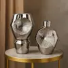 Adorno de artesanía en cerámica con baño de oro y plata, estilo moderno de lujo ligero, para la decoración del vestíbulo y la entrada del hotel