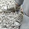 Tênis Casuais de Cano Alto em Lona para Casais Estilo Coreano Versátil Tênis de Skate para Estudantes Estilo Casal Masculino Produto Triplamente Vulcanizado