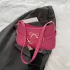 Bolsos de Moda para Mujer 2025 Nuevo Bolso Versátil de Alta Calidad para Llevar Bajo el Brazo Fresco Casual de Un Solo Hombro Bolso Cuadrado Pequeño Elegante Bolso de Mujer