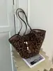 Bolso tote de hombro único retro europeo y americano para mujer, nuevo súper popular 2026, bolso de mano simple, bolso de axila para commuting