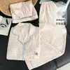 Novo Pijama Fofo de Estudante Tamanho Grande com Bojo para Mulheres, Estilo Primavera e Verão, Pode Ser Usado Fora de Casa, Conjunto de Roupa de Casa Três Peças Soltinho