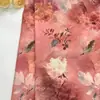 Tela rosa estilo chino con estampado Doris, ropa de mujer para primavera y verano, bufanda de seda, tela decorativa para vestidos, tela floral hecha a mano