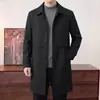 Suministro directo de fábrica gabardina larga para hombre con solapa, abrigo cortavientos de un solo botón para hombre casual de negocios de primavera y otoño, prenda exterior de moda