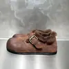 Sapatos Femininos de Pelúcia Estilo Europeu 2026 Inverno Novo Couro Europeu Retro Casuais Loafers