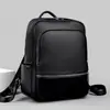Mochila de negocios para hombre, adecuada para ir al trabajo, con gran capacidad, diseñada para llevar libros y una laptop, y con un diseño cómodo de alta calidad