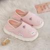 Venta al por mayor de fábrica zapatos de confinamiento de algodón para primavera y otoño suela gruesa talla grande antideslizantes suela blanda talón de bolsa otoño e invierno zapatos de casa posparto para mujeres embarazadas